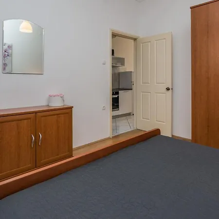 Apartment Royal Choice With Pool