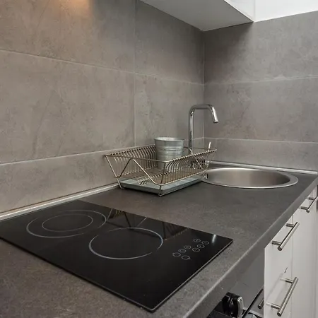 Royal Choice With Pool דירה