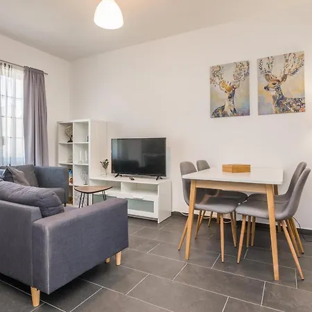 Apartment Royal Choice With Pool Zadar