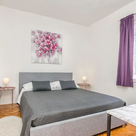 Apartament Royal Choice With Pool