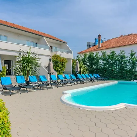 Royal Choice With Pool Apartament *