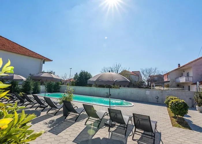 Διαμέρισμα Royal Choice With Pool Ζαντάρ