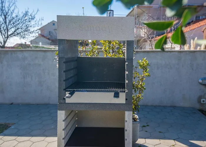 Royal Choice With Pool * 扎达尔