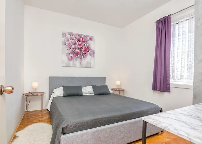 公寓 Royal Choice With Pool