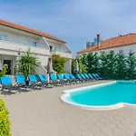 Royal Choice With Pool Appartement *