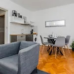Appartement Royal Choice With Pool