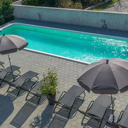 Royal Choice With Pool דירה *