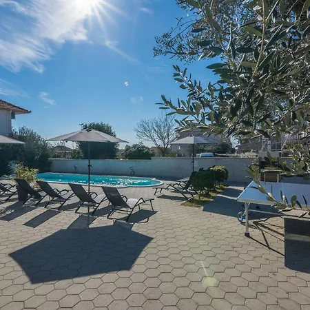 Royal Choice With Pool Appartement Zadar