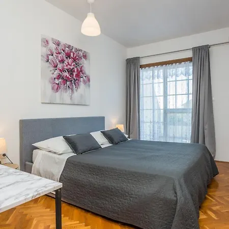 Royal Choice With Pool *