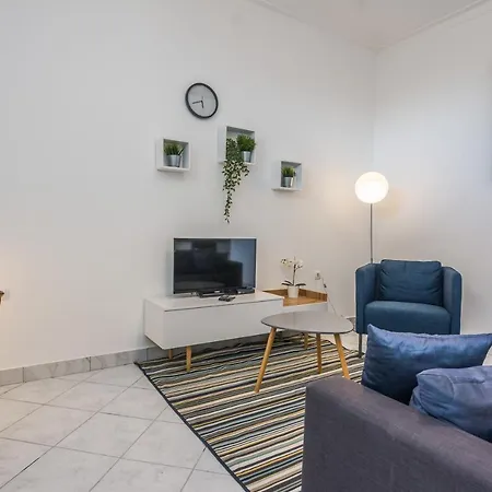 Royal Choice With Pool * זאדאר