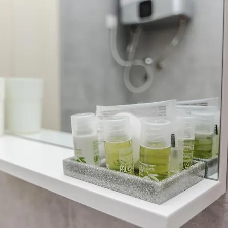 Royal Choice With Pool * זאדאר