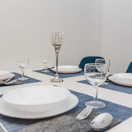 Royal Choice With Pool דירה זאדאר