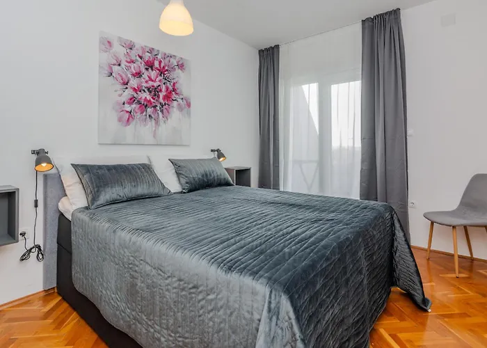 Royal Choice With Pool Appartement Zadar